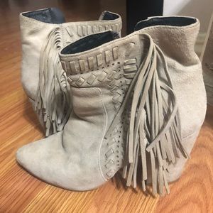 REBECCA MINKOFF Illan Sand Suede Fringed Boots sz7